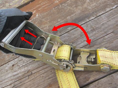 how to loosen tow straps